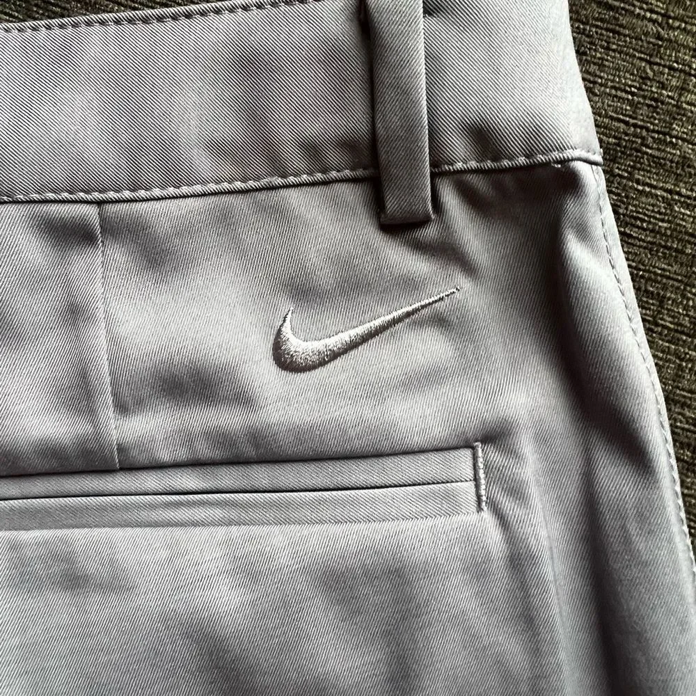 Nike Dri Fit Golf Gray Flat Front Youth Shorts Size L Casual Schoolcore Kidcore